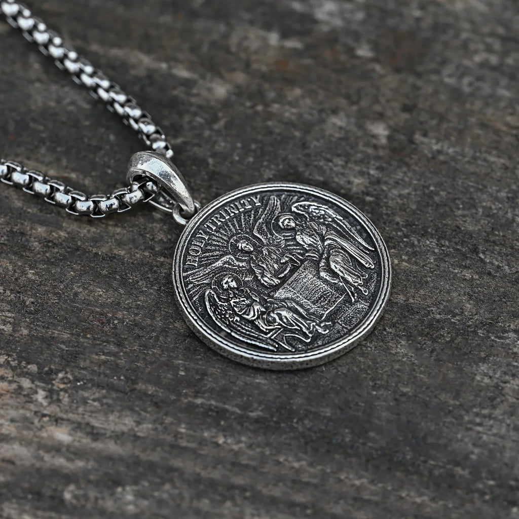 Holy Trinity S925k Silver Round Necklace