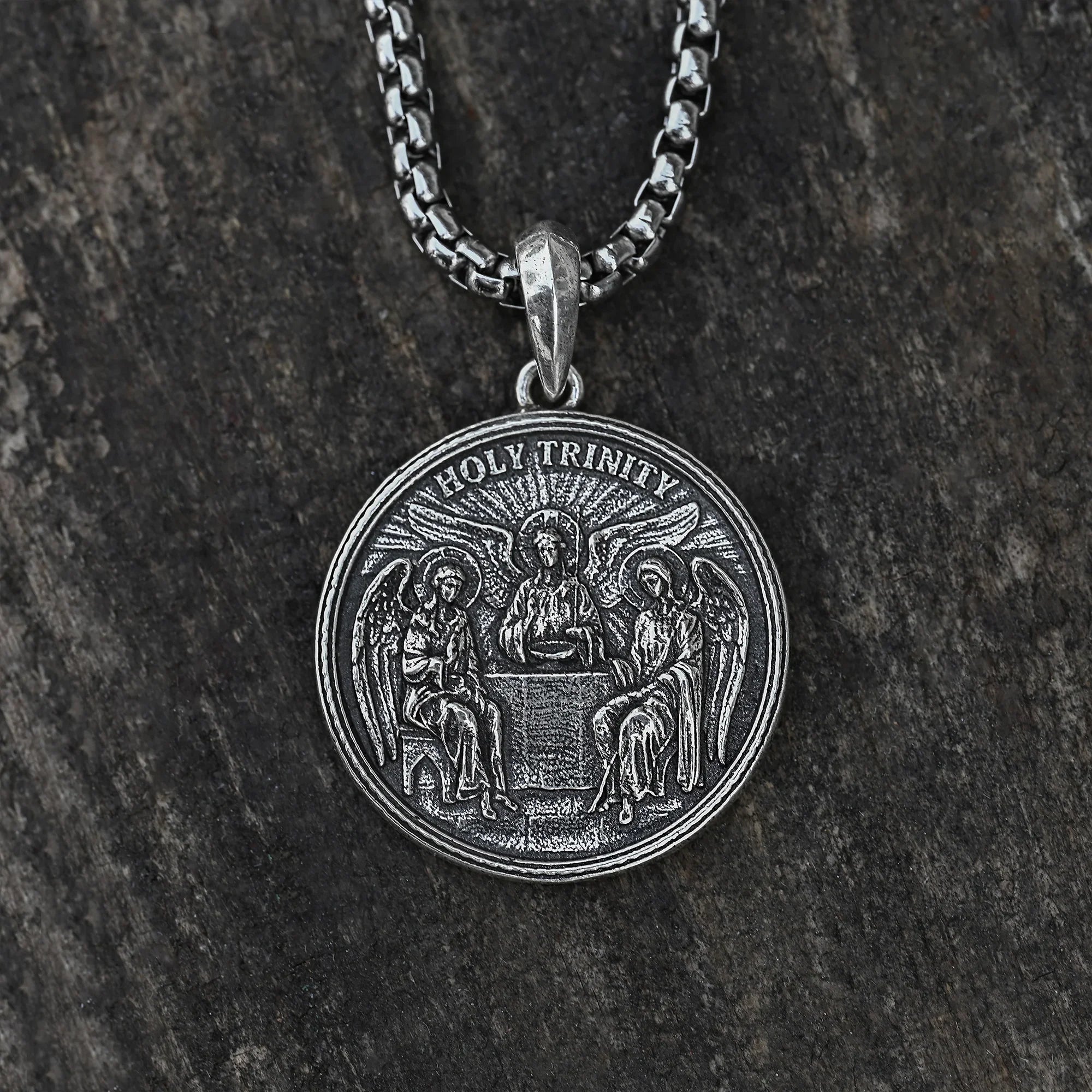 Holy Trinity S925k Silver Round Necklace